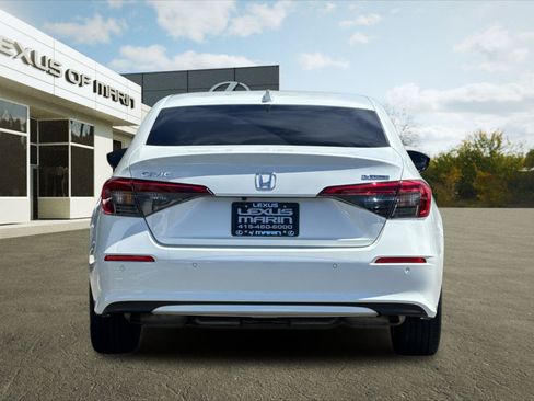 Used 2024 Honda Civic Touring image 9