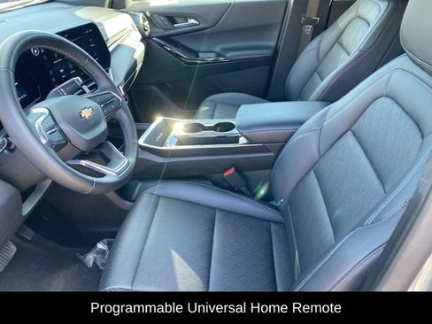 Used 2025 Chevrolet Equinox LT w/ Convenience Package II FWD image 13