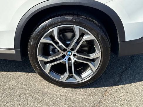 Used 2026 BMW X5 sDrive40i w/ Premium Package RWD image 14