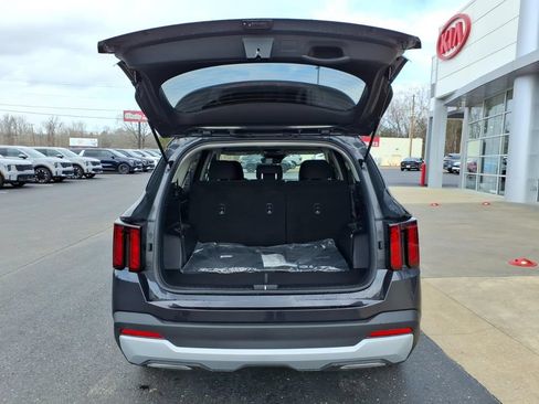 New 2026 Kia Sorento LX FWD image 10