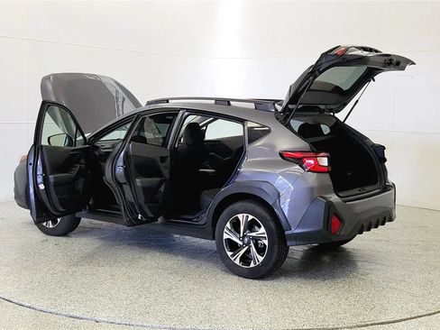 Used 2025 Subaru Crosstrek 2.5i Premium AWD/4WD image 11