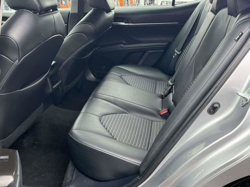Used 2024 Toyota Camry SE image 15