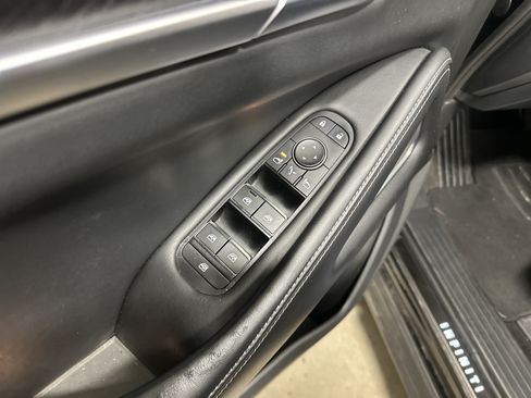 Used 2023 INFINITI QX60 Sensory w/ Vision Package AWD/4WD image 15