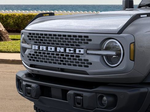 New 2025 Ford Bronco Badlands image 35