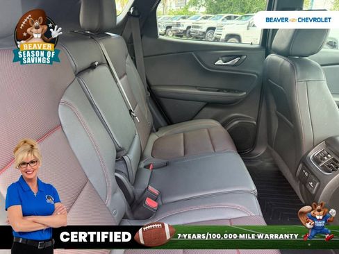 Used 2025 Toyota Camry SE FWD image 10