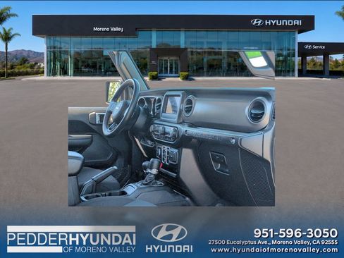 Used 2022 Jeep Wrangler Unlimited Sport AWD/4WD image 8