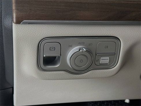 New 2026 Mercedes-Benz GLE 450 4MATIC image 10