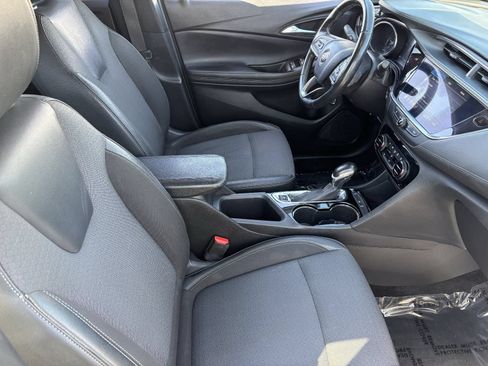 Used 2022 Buick Encore GX Select FWD image 19