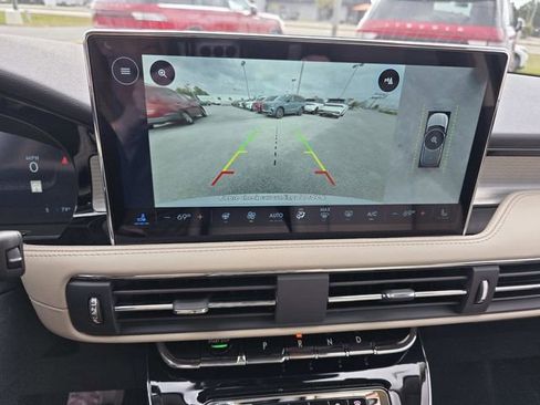 New 2026 Lincoln Corsair Premiere image 14