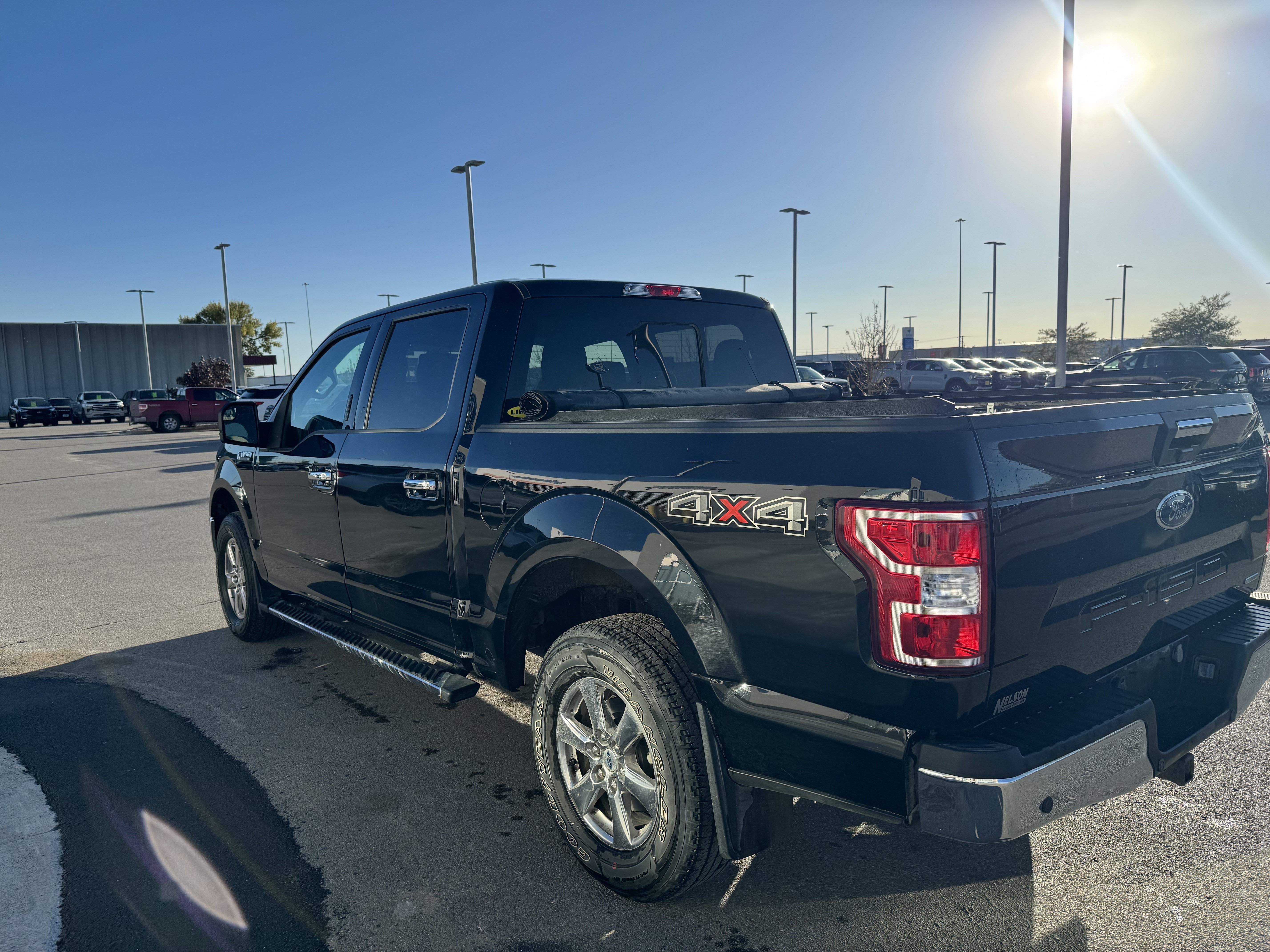 Used 2018 Ford F150 XLT w/ Equipment Group 302A Luxury AWD/4WD image 4