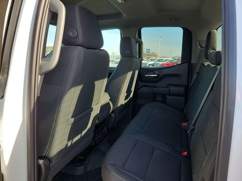 Used 2023 Chevrolet Silverado 1500 Custom image 9