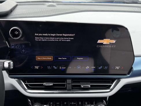 New 2026 Chevrolet Equinox EV LT image 9