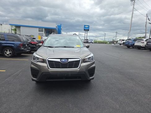 Used 2019 Subaru Forester Premium w/ All-Weather Package AWD/4WD image 3