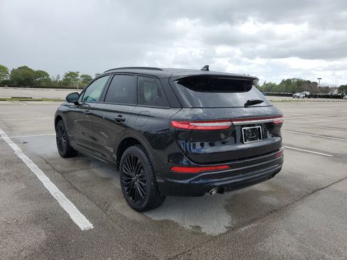 New 2026 Lincoln Corsair Premiere image 3