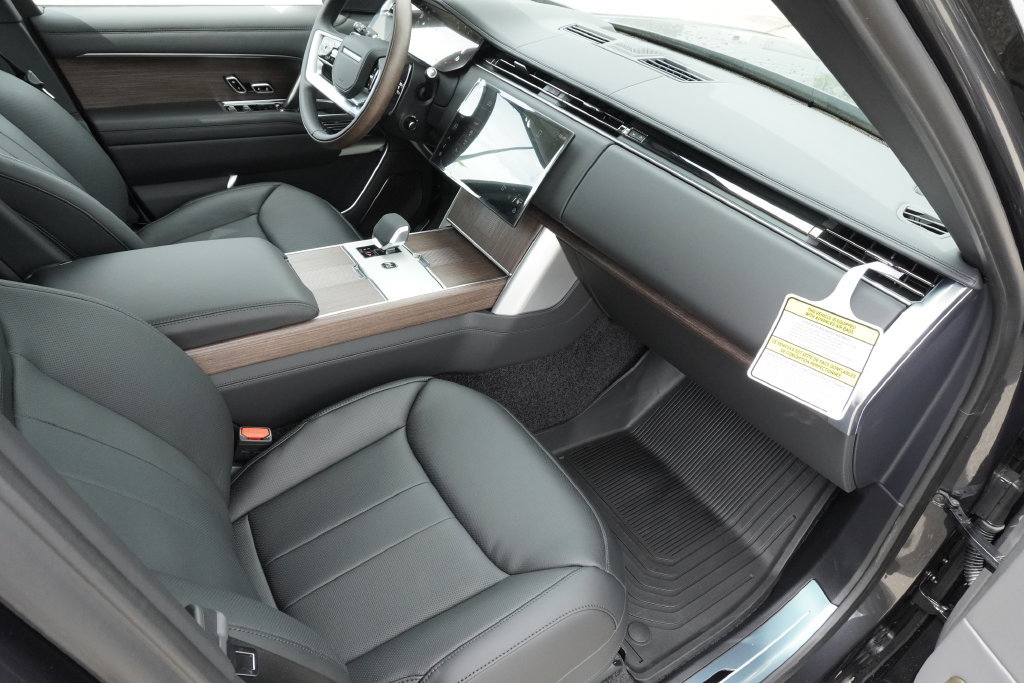 New 2026 Land Rover Range Rover Long Wheelbase Autobiography AWD/4WD image 22