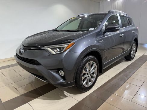 Certified 2018 Toyota RAV4 Limited AWD/4WD image 2