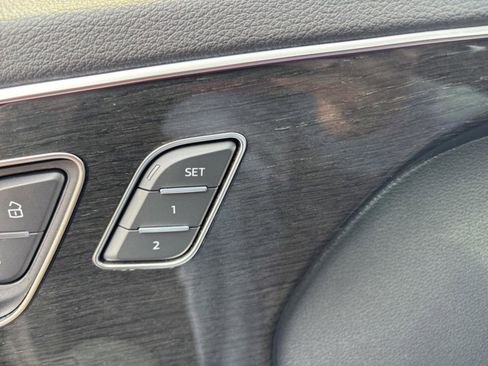 Used 2024 Audi Q7 3.0T Premium Plus image 25