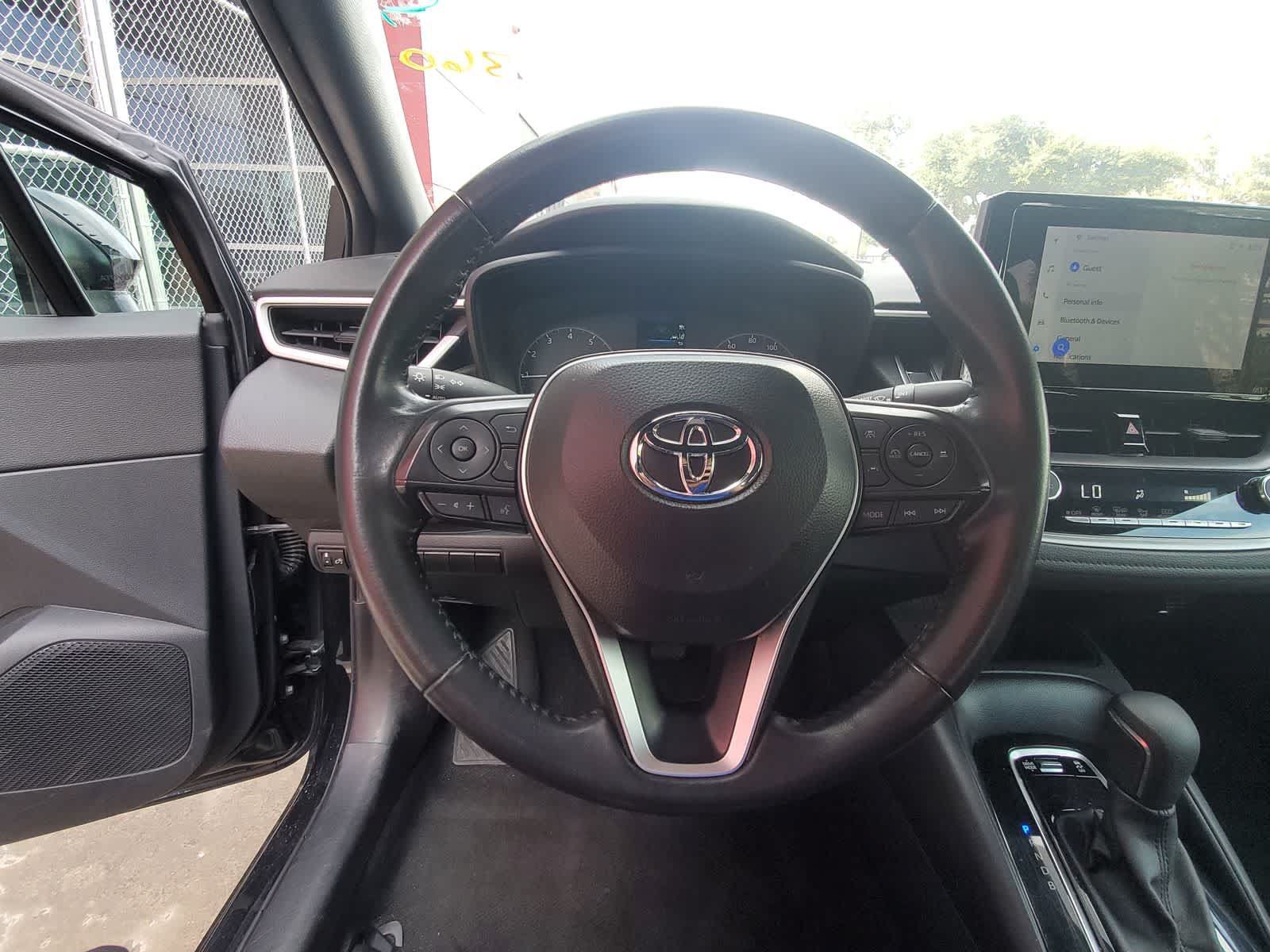 Used 2025 Toyota Corolla SE FWD image 14