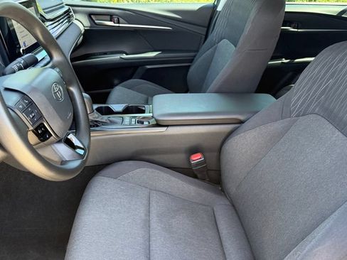 Used 2025 Toyota Camry LE w/ Convenience Package FWD image 9