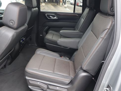 Certified 2024 Chevrolet Suburban High Country image 33