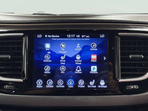 Used 2017 Chrysler Pacifica Touring-L Plus w/ Tire & Wheel Group FWD image 28