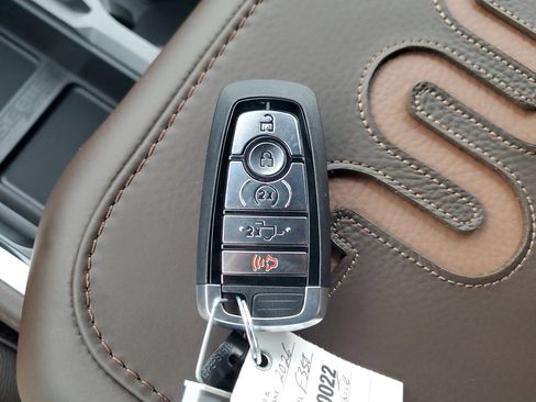 New 2026 Ford F350 King Ranch w/ FX4 Off-Road Package image 20