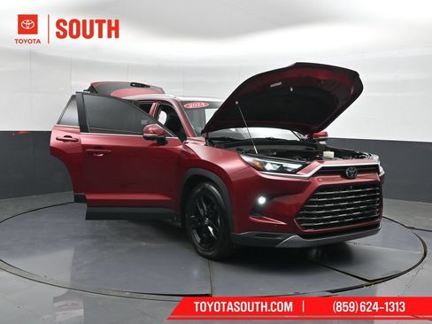 Used 2024 Toyota Grand Highlander AWD image 65