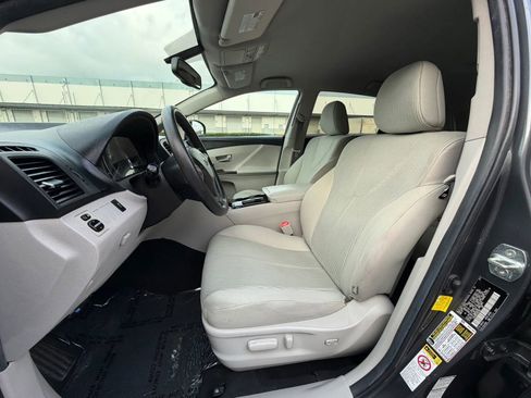 Used 2012 Toyota Venza LE AWD/4WD image 12