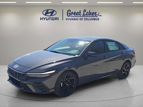New 2026 Hyundai Elantra Sport FWD image 2