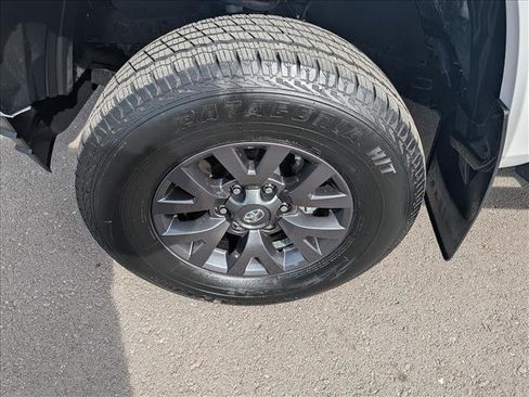 Used 2021 Toyota Tacoma SR5 image 9