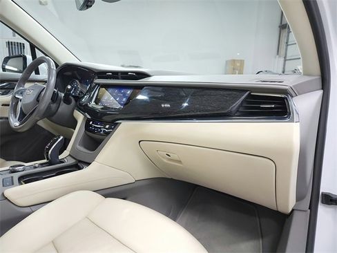 Used 2021 Cadillac XT6 Premium Luxury image 44
