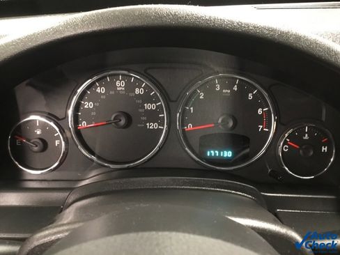 Used 2011 Jeep Liberty Sport image 43