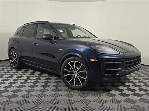 New 2026 Porsche Cayenne E-Hybrid image 9