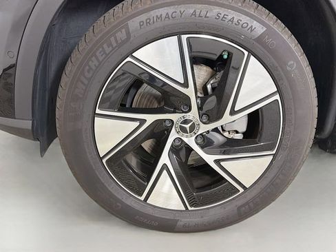Used 2024 Mercedes-Benz GLC 300 4MATIC image 36
