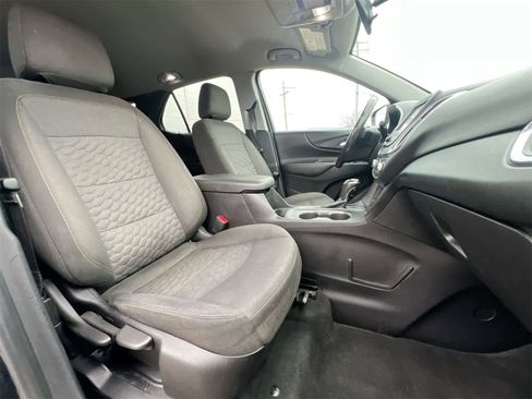 Used 2018 Chevrolet Equinox LT image 21