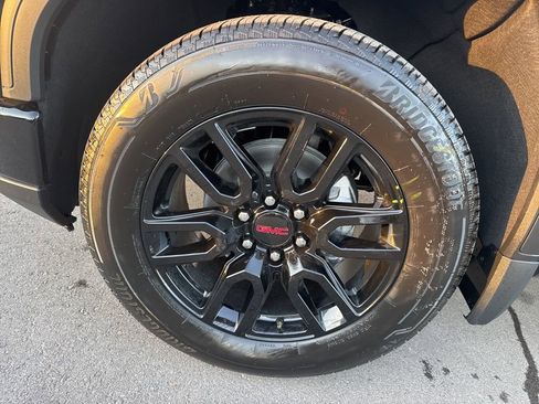 New 2026 GMC Sierra 1500 Elevation image 36