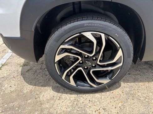New 2026 Chevrolet TrailBlazer RS w/ Convenience Package FWD image 9