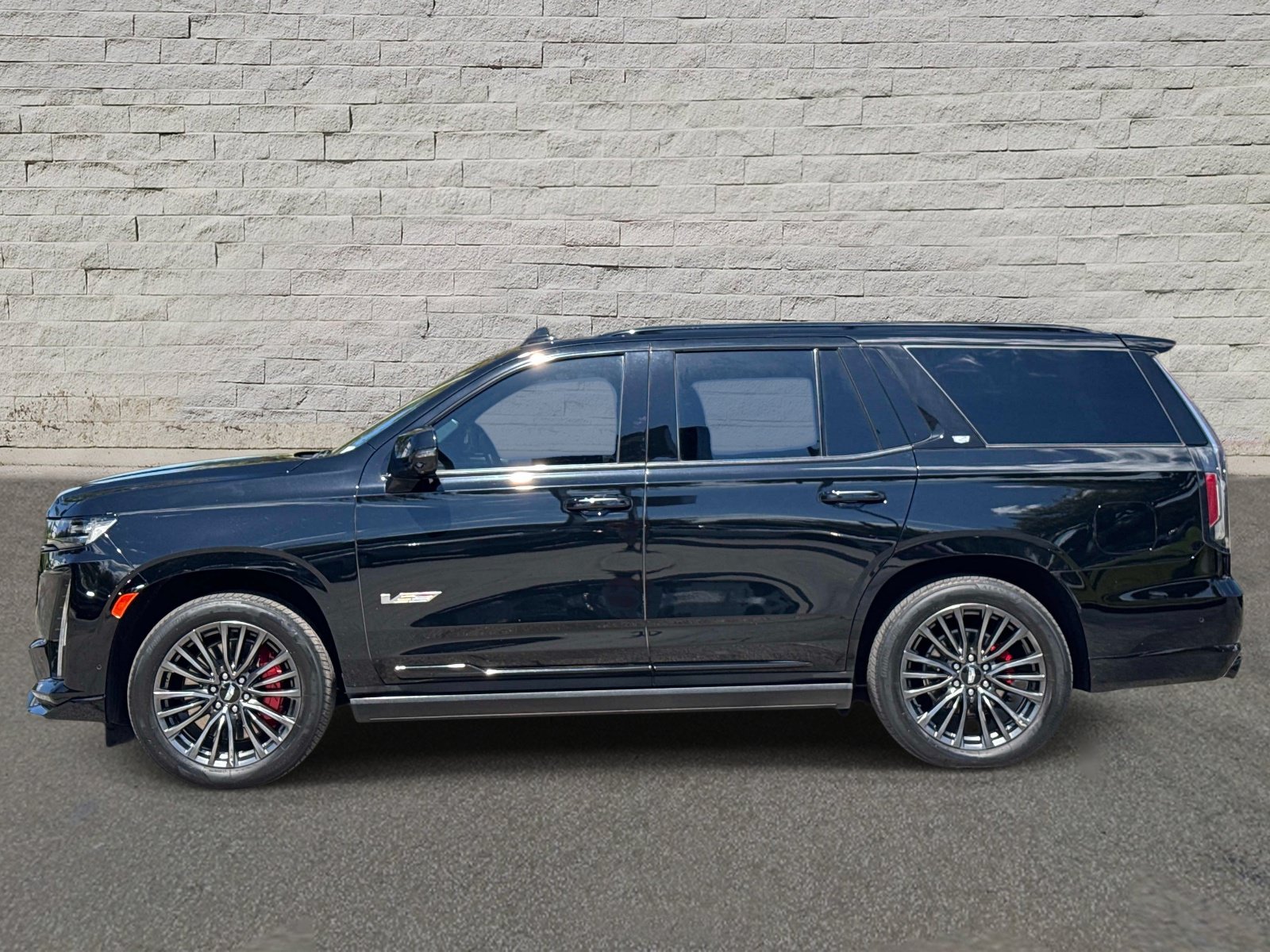 Certified 2024 Cadillac Escalade V w/ LPO, Floor Liner Package AWD/4WD image 2