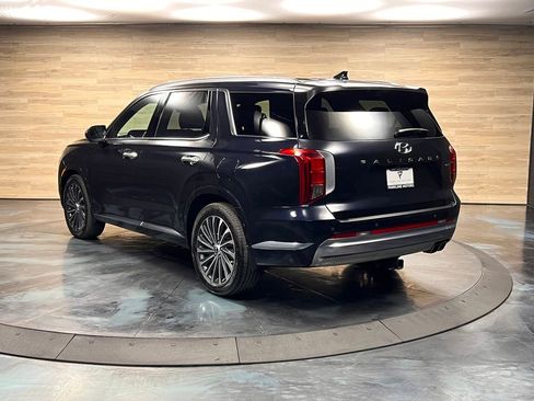 Used 2023 Hyundai Palisade Calligraphy image 17