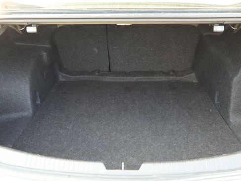 Used 2024 Chevrolet Malibu LT image 10