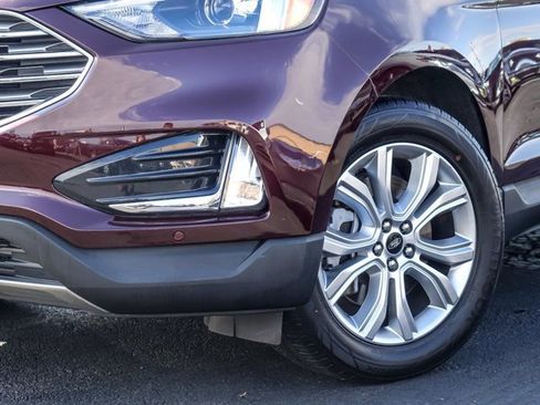 Certified 2024 Ford Edge Titanium image 4