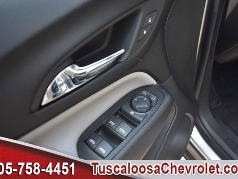 Used 2023 Chevrolet Equinox LS w/ LS Convenience Package FWD image 18