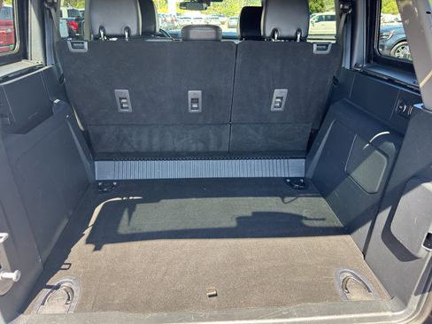 Certified 2025 Ford Bronco Outer Banks w/ Sasquatch Package AWD/4WD image 10
