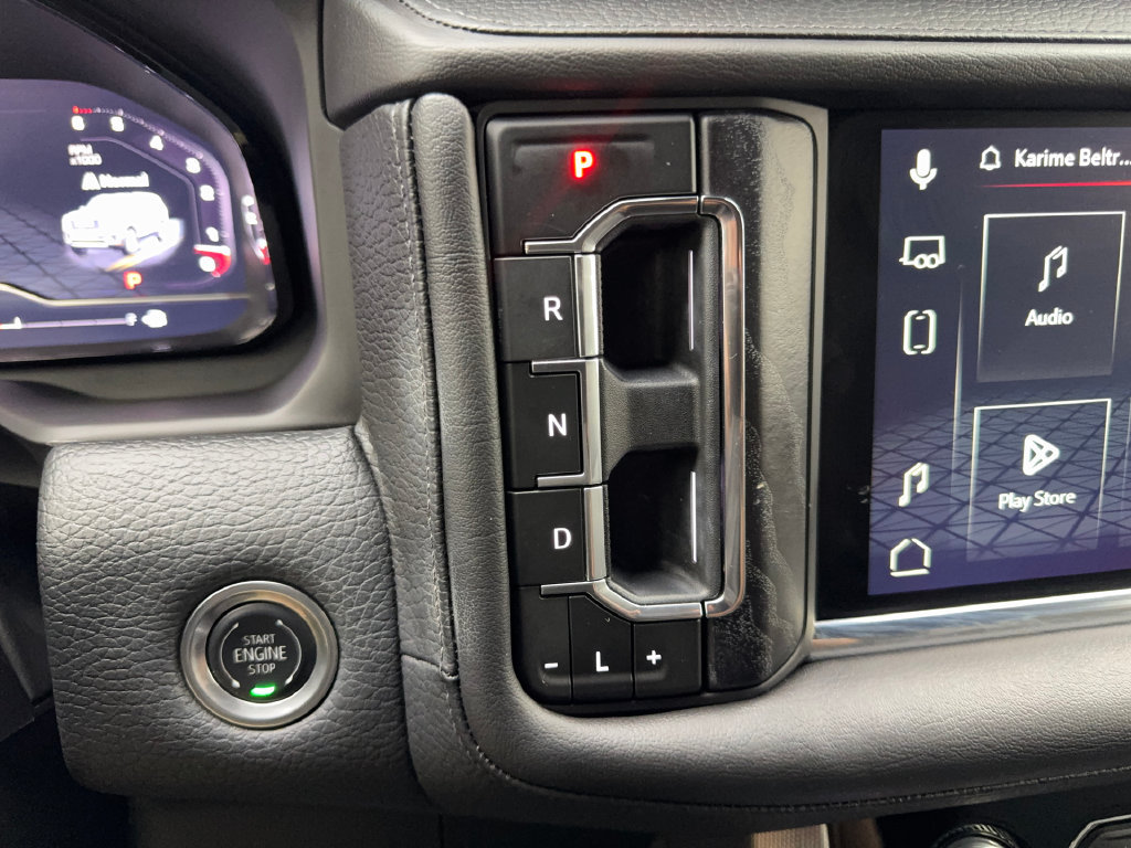 Used 2024 GMC Yukon Denali RWD image 70