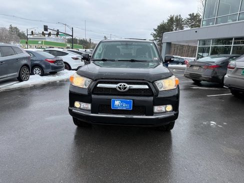 Used 2011 Toyota 4Runner SR5 image 3
