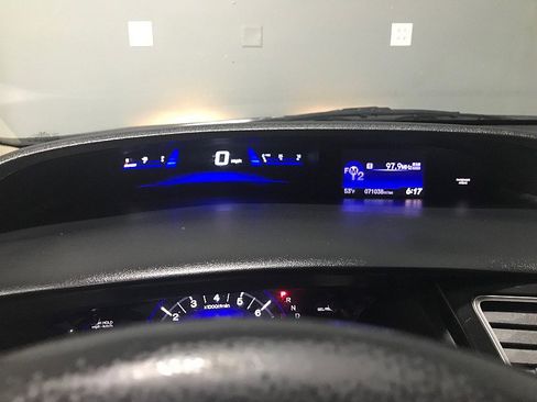 Used 2013 Honda Civic EX-L image 25