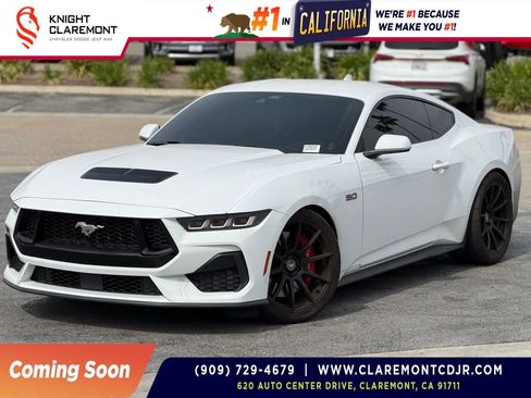 Used 2024 Ford Mustang GT Premium image 1