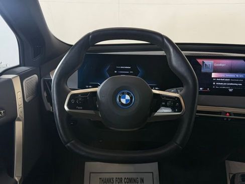 Used 2023 BMW iX M60 w/ Executive Package image 27