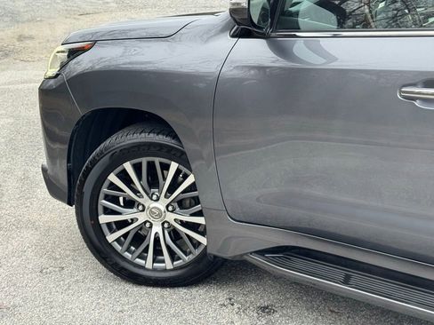 Used 2019 Lexus LX 570 4WD image 7