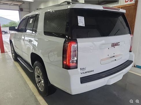 Used 2020 GMC Yukon SLT w/ Open Road Package AWD/4WD image 3